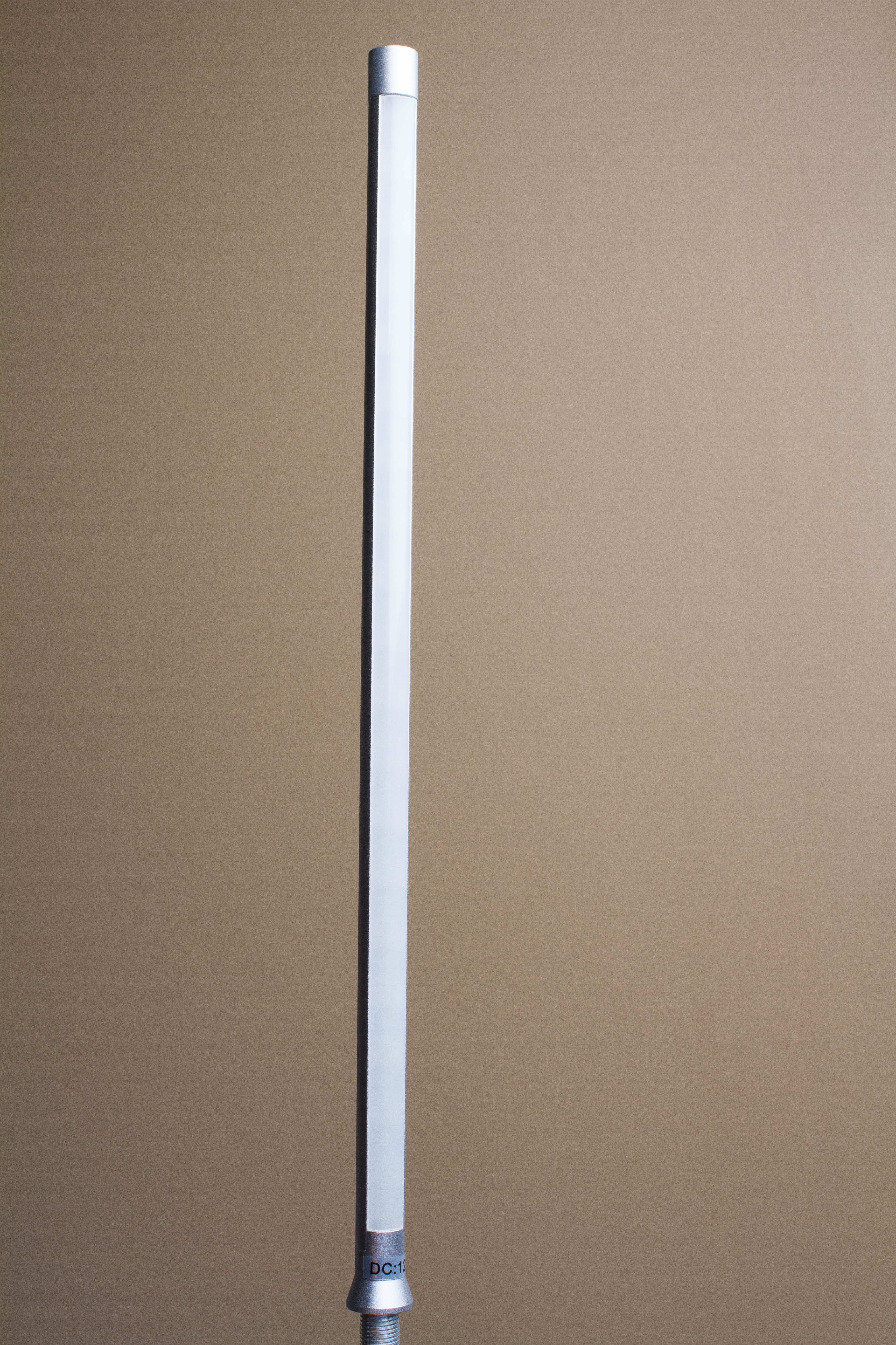 Jewelry Showcase LED Pole light Model FY-40 silver