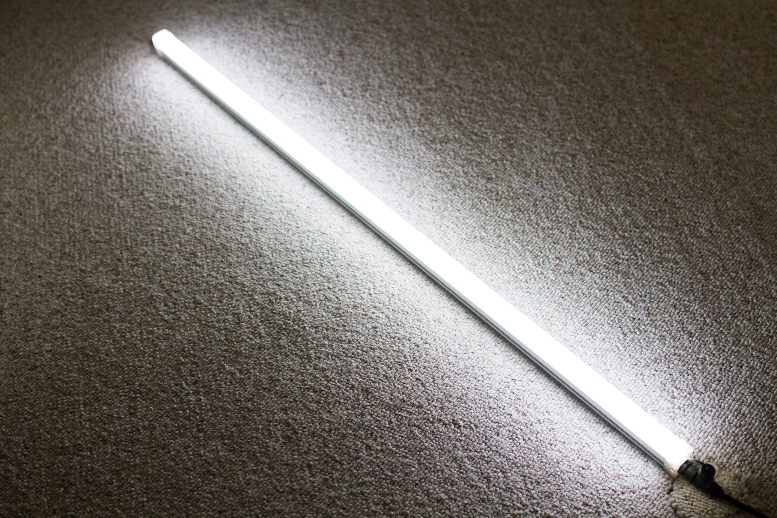 4ft Waterproof, Dust proof and Corrosion proof. Tri-proof 30w LED Tube Light