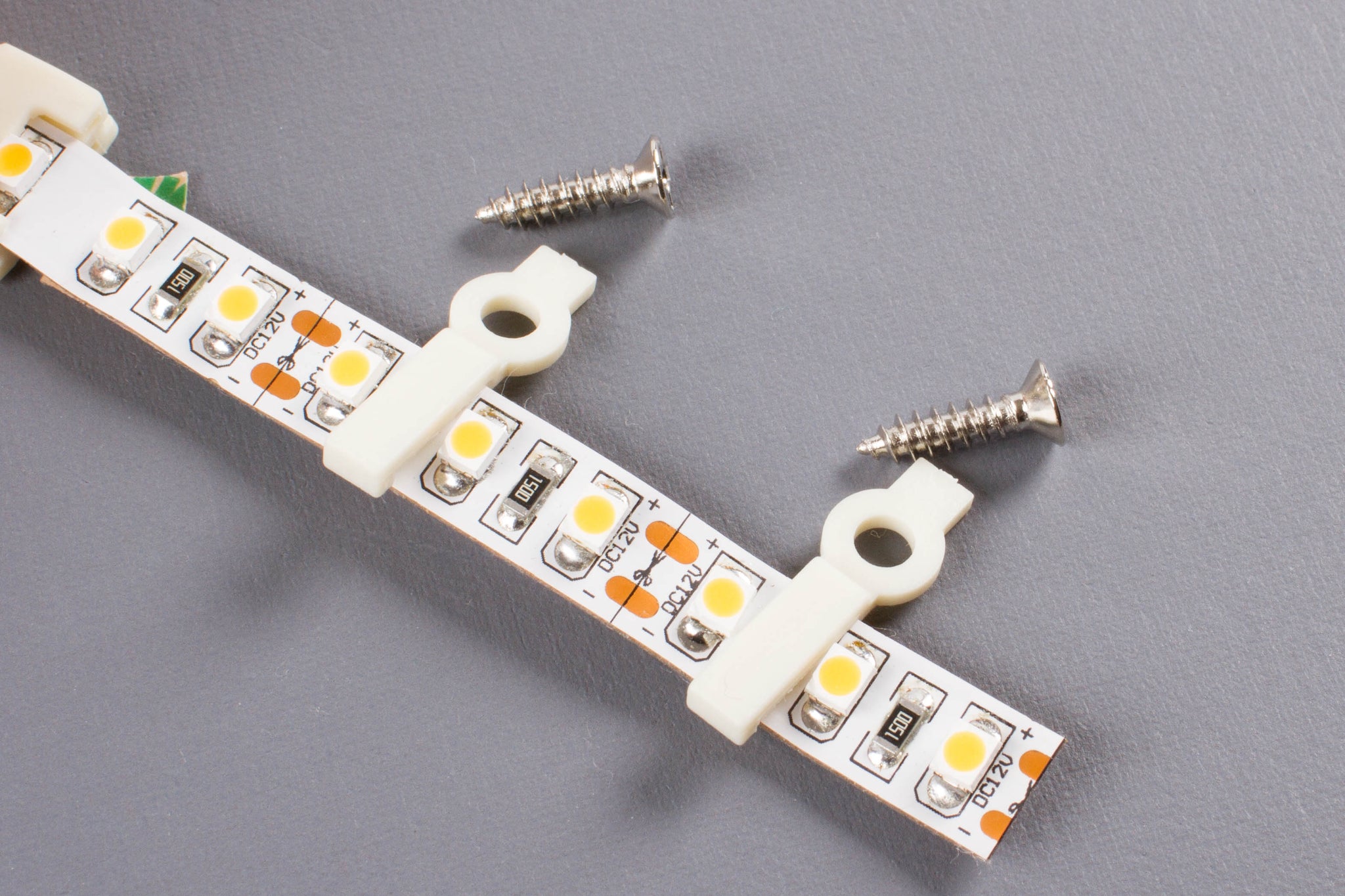 50 Stück 10 mm-18 mm LED-Streifen-Befestigungsclips