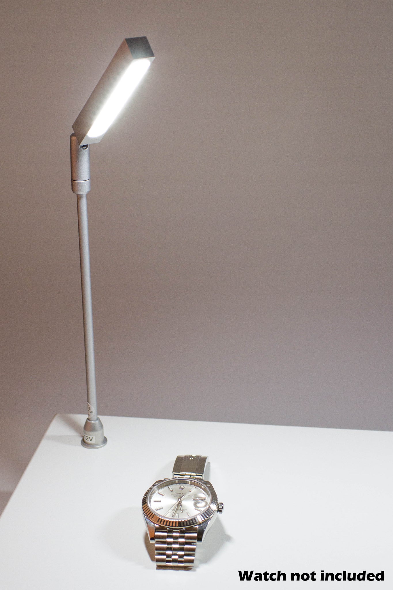 Model 60 Led Light Jewelry Showcase LED Pole light Model FY-60 silver | LEDUpdates