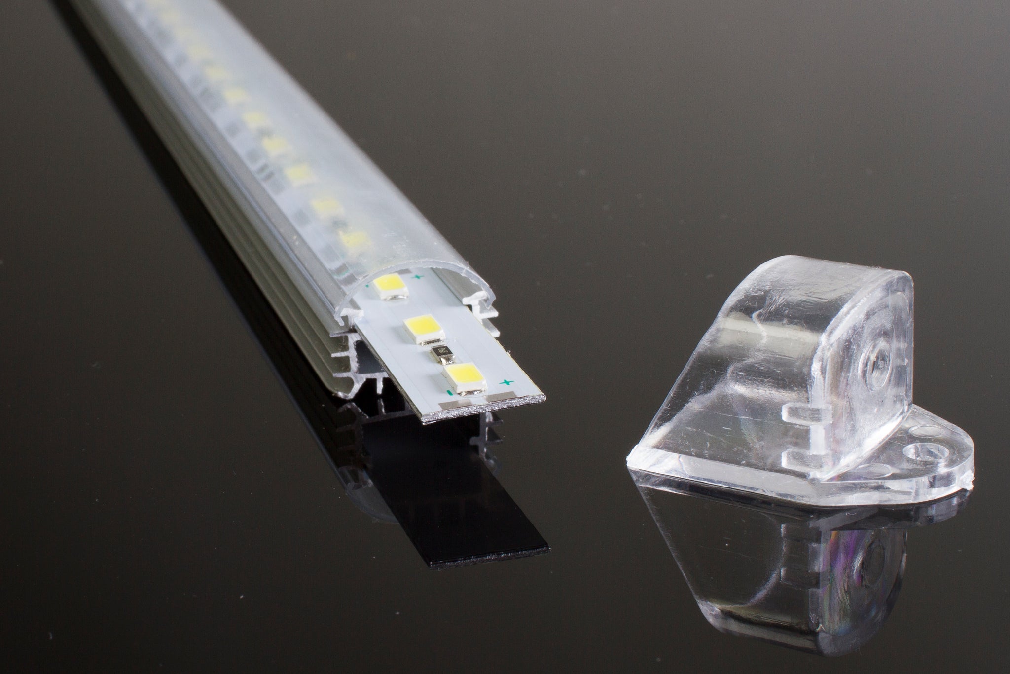 60 Inches Warm white color U5630 Showcase LED light | LEDUpdates